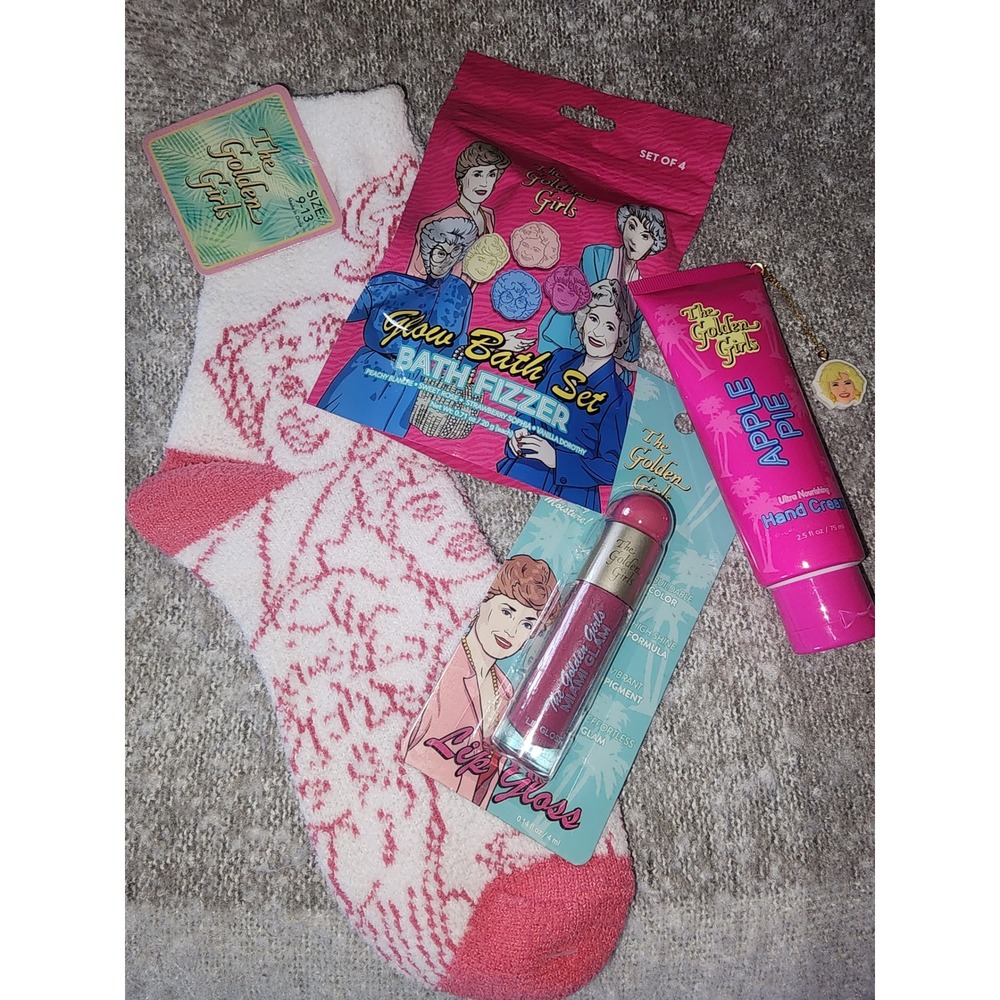 The Golden Girls 4pc Gift Set Fuzzy Socks Bath Fizzers Hand Cream Lip Gloss NEW